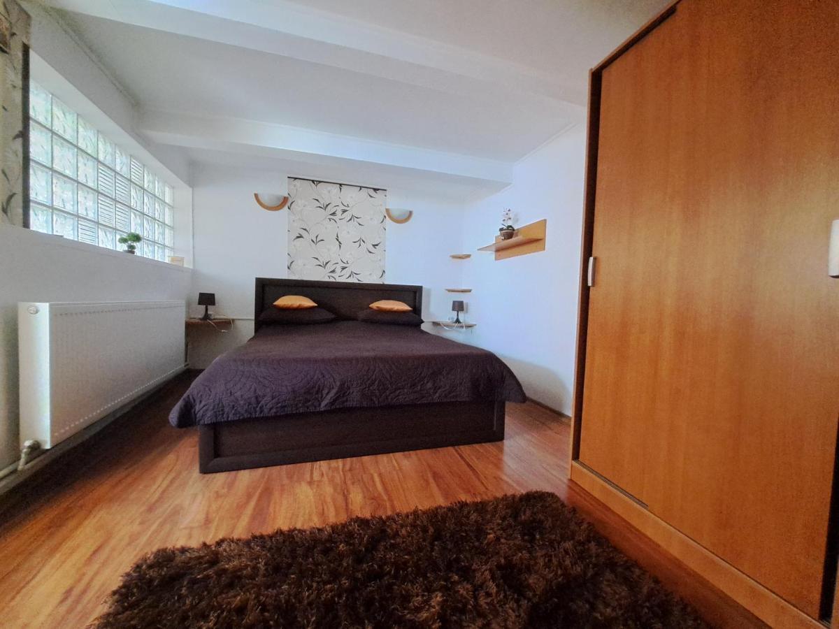 Shelby Accommodation -Adult Only- Синая Экстерьер фото